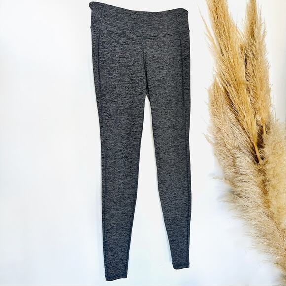 2 OLD NAVY ACTIVE Grey Black Go Dry Striped Geometric High Rise Gym Leggings S - Picture 12 of 16